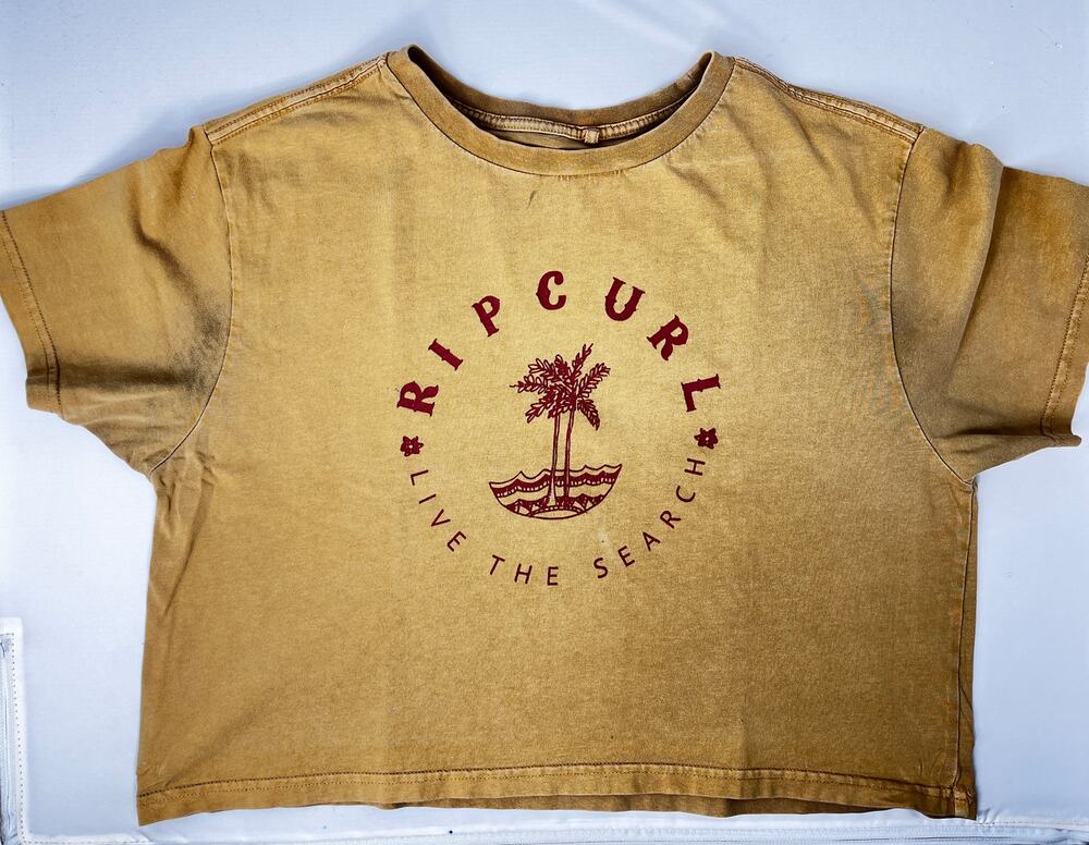 Ripcurl Crop Top Tshirt size Medium Pre-Owned in Fair condition with stains